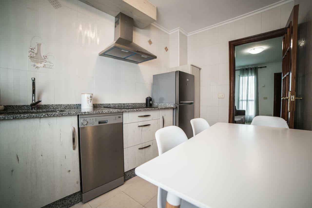 Apartamentos Enteros O Lagar Melide Eksteriør bilde